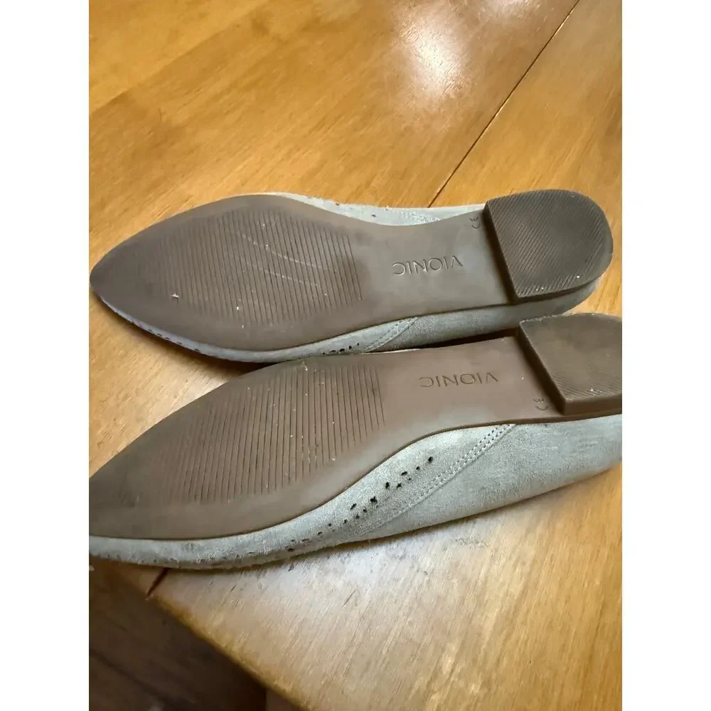 Vionic Carmela Pointed toe flat dark taupe suede laser cut orthotic support 7*